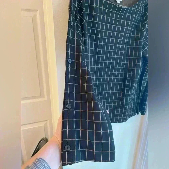 NWT J. Jill Ponte Knit Button Sleeve Top Blouse Black Camel Size Medium - Picture 4 of 10